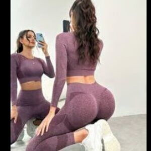 Seamless Leggings and Long Sleeve Crop Top Matching Set